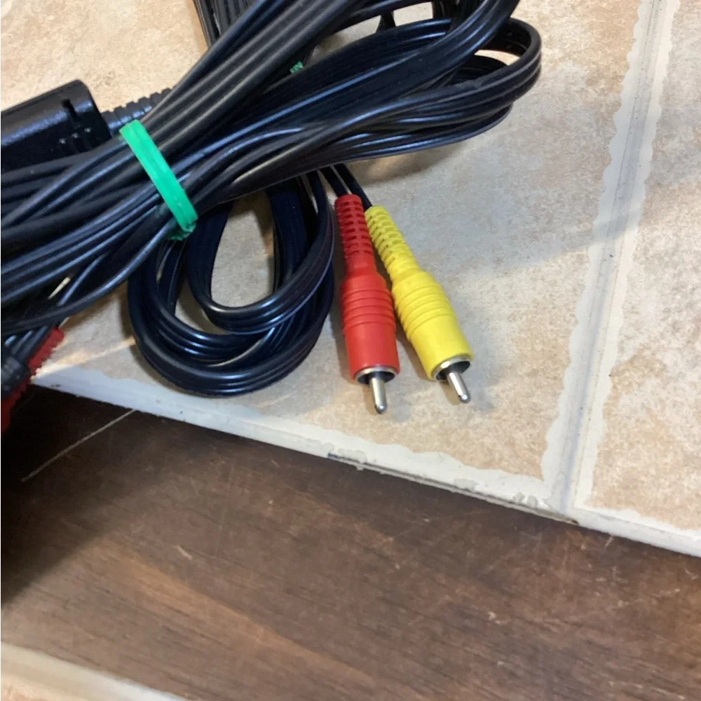 OFFICIAL Genuine OEM Nintendo AV Audio Visual Composite Cable Cord GameCube N64